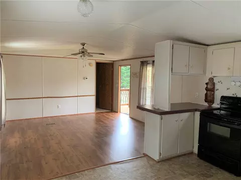 214 Rayfield Dr, Easley, SC 29640 photo 10