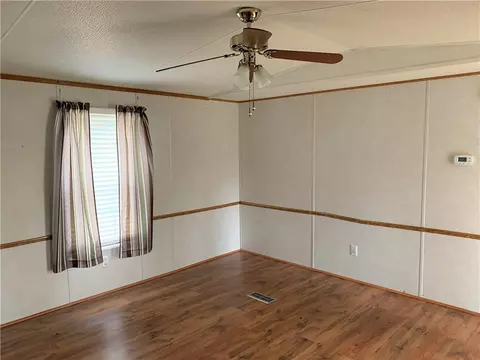 214 Rayfield Dr, Easley, SC 29640 photo 7