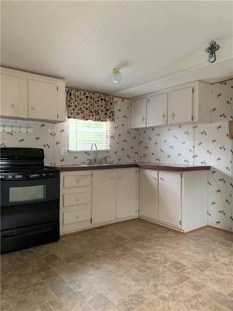 214 Rayfield Dr, Easley, SC 29640 photo 8