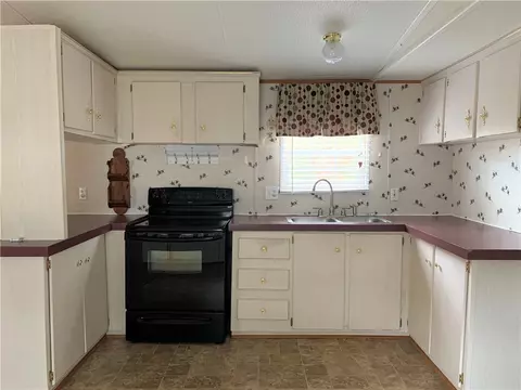 214 Rayfield Dr, Easley, SC 29640 photo 9