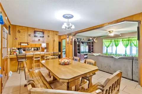 200 E Crescent Dr, Seneca, SC 29678 photo 8