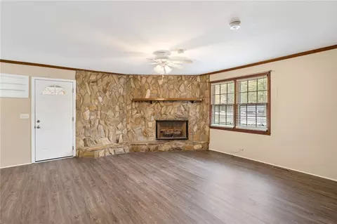 2 Melonie Dr, Williamston, SC 29697 photo 4