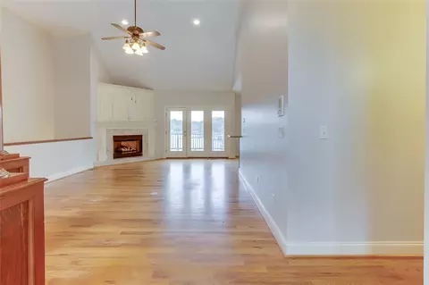 129 Stanridge Ct, Easley, SC 29640 photo 2