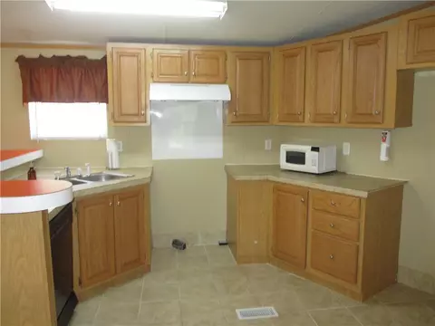 232 Tate Rd, Central, SC 29630 photo 4