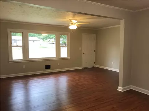 102 Lloyd Ave, Easley, SC 29640 photo 2