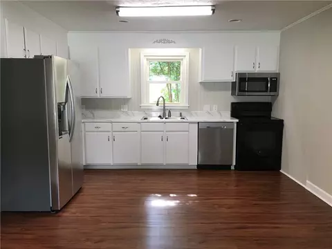 102 Lloyd Ave, Easley, SC 29640 photo 4