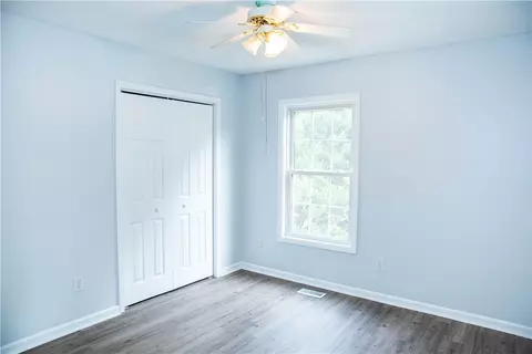 727 Pickett Post Rd, Walhalla, SC 29691 photo 14