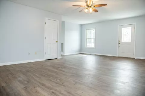 727 Pickett Post Rd, Walhalla, SC 29691 photo 3