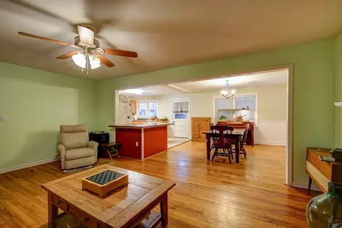 531 Bailey Ave, Pendleton, SC 29670 photo 4