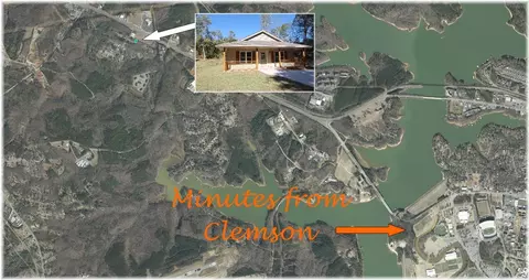14019 E Camelia Ln, Seneca, SC 29678 photo 2