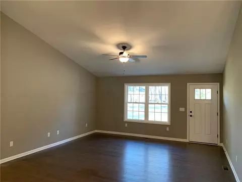 159 Bluebird Ln, Central, SC 29630 photo 10