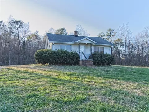 523 Thomas Mill Rd, Easley, SC 29640 photo 1