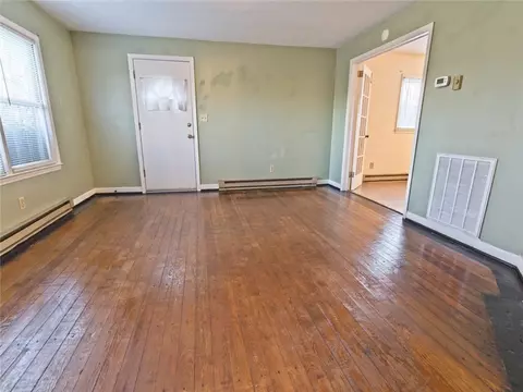523 Thomas Mill Rd, Easley, SC 29640 photo 4