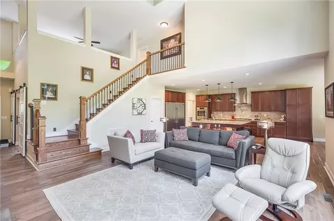 360 Stardust Ln, Seneca, SC 29672 photo 5