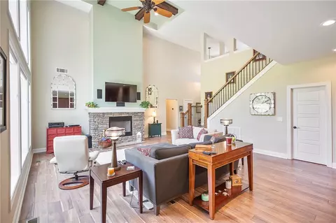 360 Stardust Ln, Seneca, SC 29672 photo 7