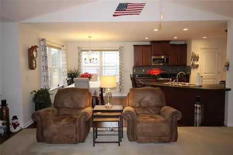 166 Madison Pointe Dr, Seneca, SC 29678 photo 8