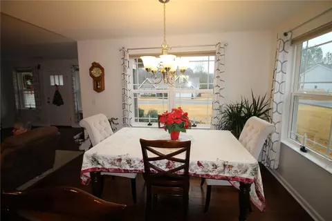 166 Madison Pointe Dr, Seneca, SC 29678 photo 9