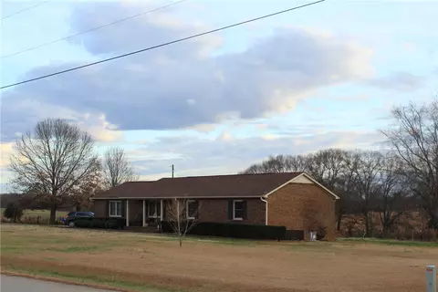 114 Nellie Dr, Pendleton, SC 29670 photo 3