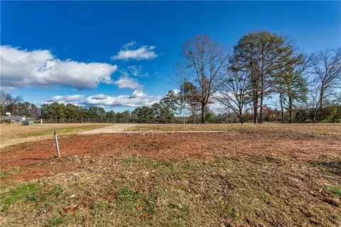 222 Pitts Rd, Walhalla, SC 29691 photo 5