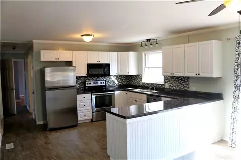 403 Coffee Rd, Walhalla, SC 29691 photo 3