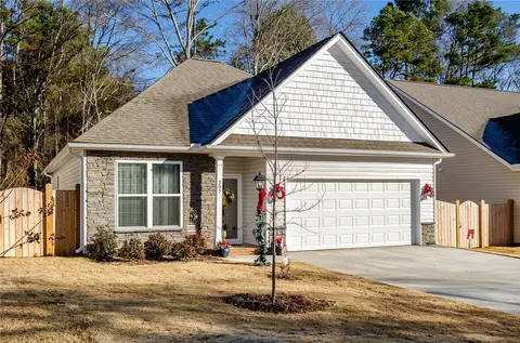 225 Magnolia Ln, Pendleton, SC 29670 photo 2