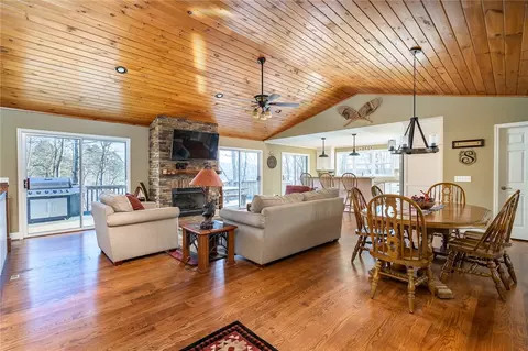 112 Mohawk Ln, Westminster, SC 29693 photo 7