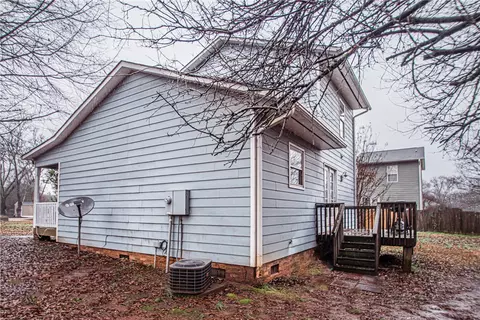4469 Old Easley Bridge Rd, Easley, SC 29642 photo 25