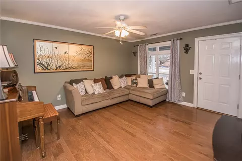 4469 Old Easley Bridge Rd, Easley, SC 29642 photo 3