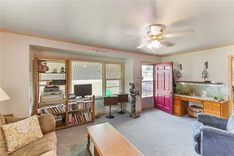 104 S Maple St, Walhalla, SC 29691 photo 2