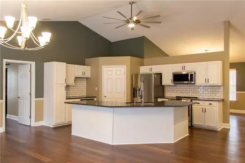 500 Westminster Dr, Pendleton, SC 29670 photo 9