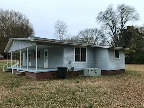 504 Trussell St, Honea Path, SC 29654 photo 1