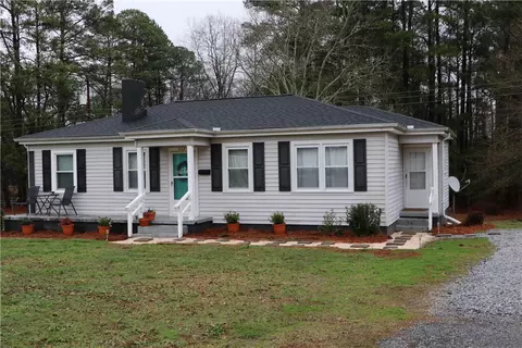 117 Oak Dr, Honea Path, SC 29654 photo 1