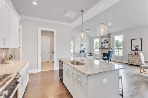 140 Stanbury Dr, Clemson, SC 29631 photo 5