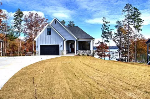 413 Lakestone Ct, Seneca, SC 29672 photo 1