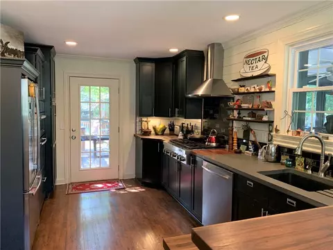 122 E Baker St, Pickens, SC 29671 photo 7