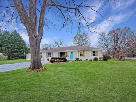 113 Roosevelt Dr, Easley, SC 29642 photo 28