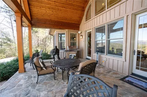 102 Teaberry Ln, Sunset, SC 29685 photo 8