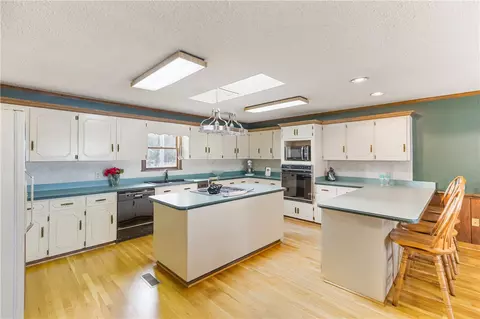 111 Bluebird Ln, Starr, SC 29684 photo 4