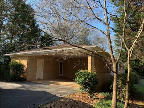 301 Boggs St, Pendleton, SC 29670 photo 2