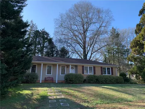 301 Boggs St, Pendleton, SC 29670 photo 1