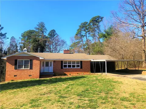 330 Kenneth St, Walhalla, SC 29691 photo 1