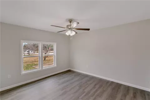252 Earle Rd, Central, SC 29630 photo 7