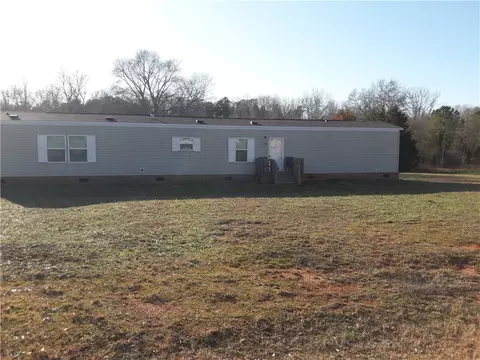 116 Pendleton Woods Cir, Central, SC 29630 photo 2