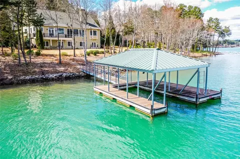 426 E Waterside Dr, Seneca, SC 29672 photo 2