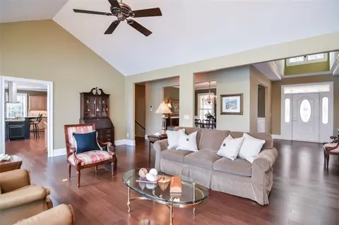 426 E Waterside Dr, Seneca, SC 29672 photo 12