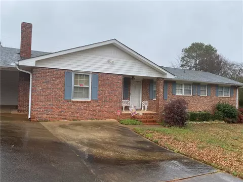 121 Cloverhill Dr, Anderson, SC 29624 photo 2