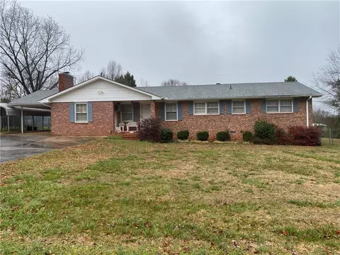 121 Cloverhill Dr, Anderson, SC 29624 photo 1