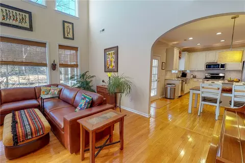 111 Bancroft Ct, Central, SC 29630 photo 4