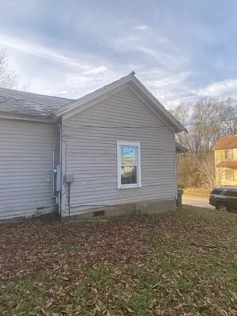 206 Cox St, Honea Path, SC 29654 photo 6