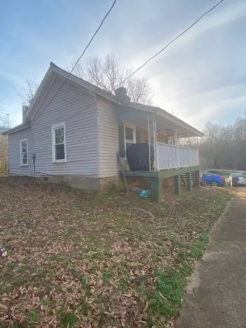 206 Cox St, Honea Path, SC 29654 photo 1